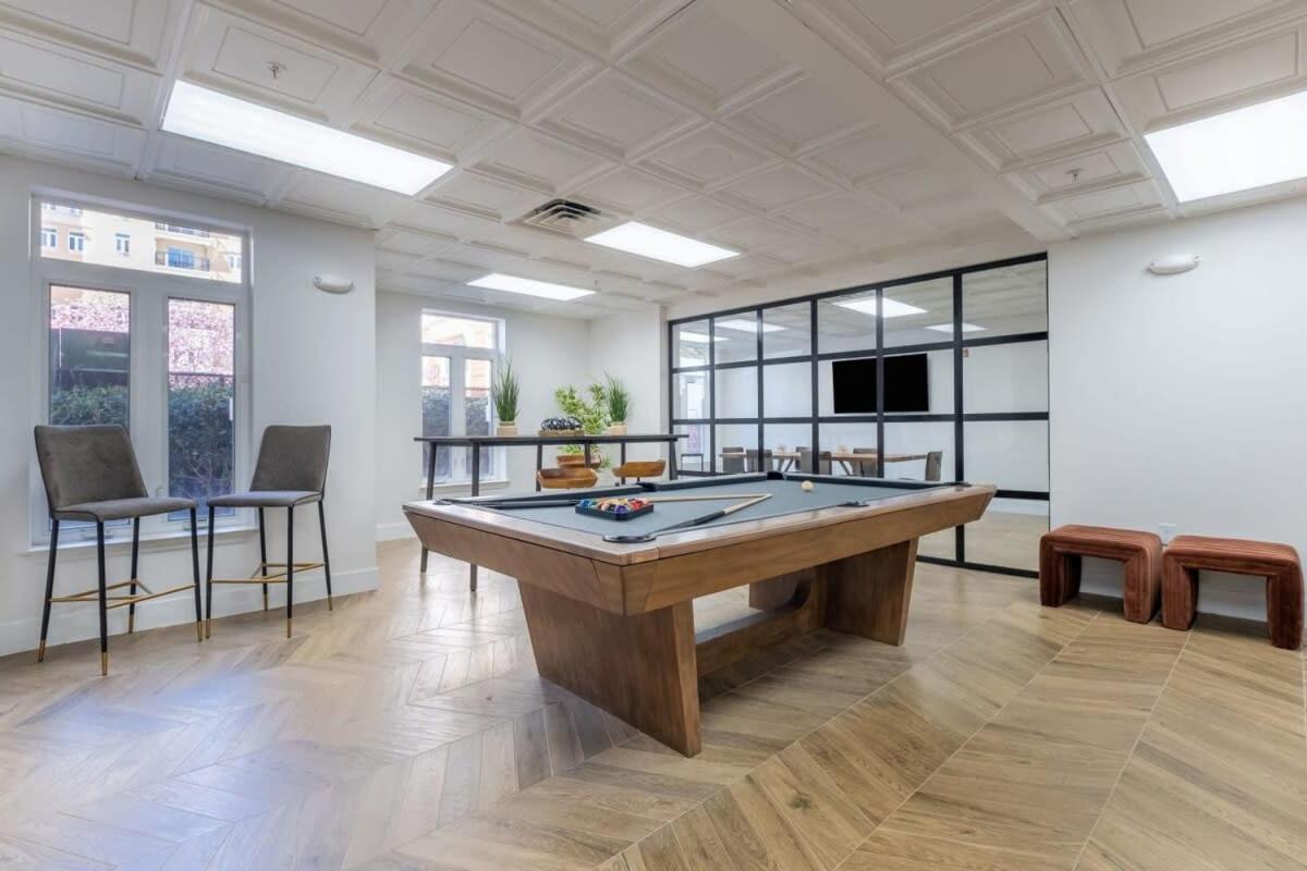 שרלוט 3Br Modern Downtown Apartment With Gym & Office מראה חיצוני תמונה