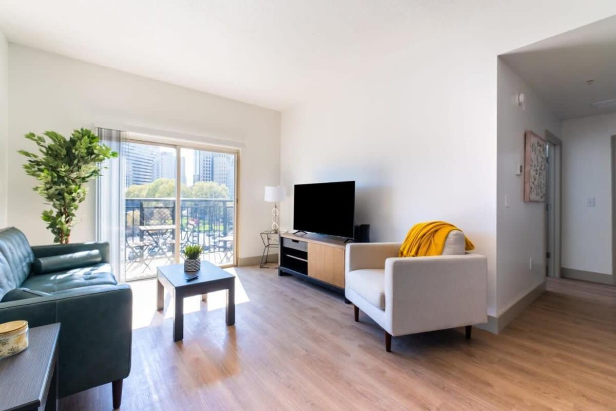 שרלוט 3Br Modern Downtown Apartment With Gym & Office מראה חיצוני תמונה